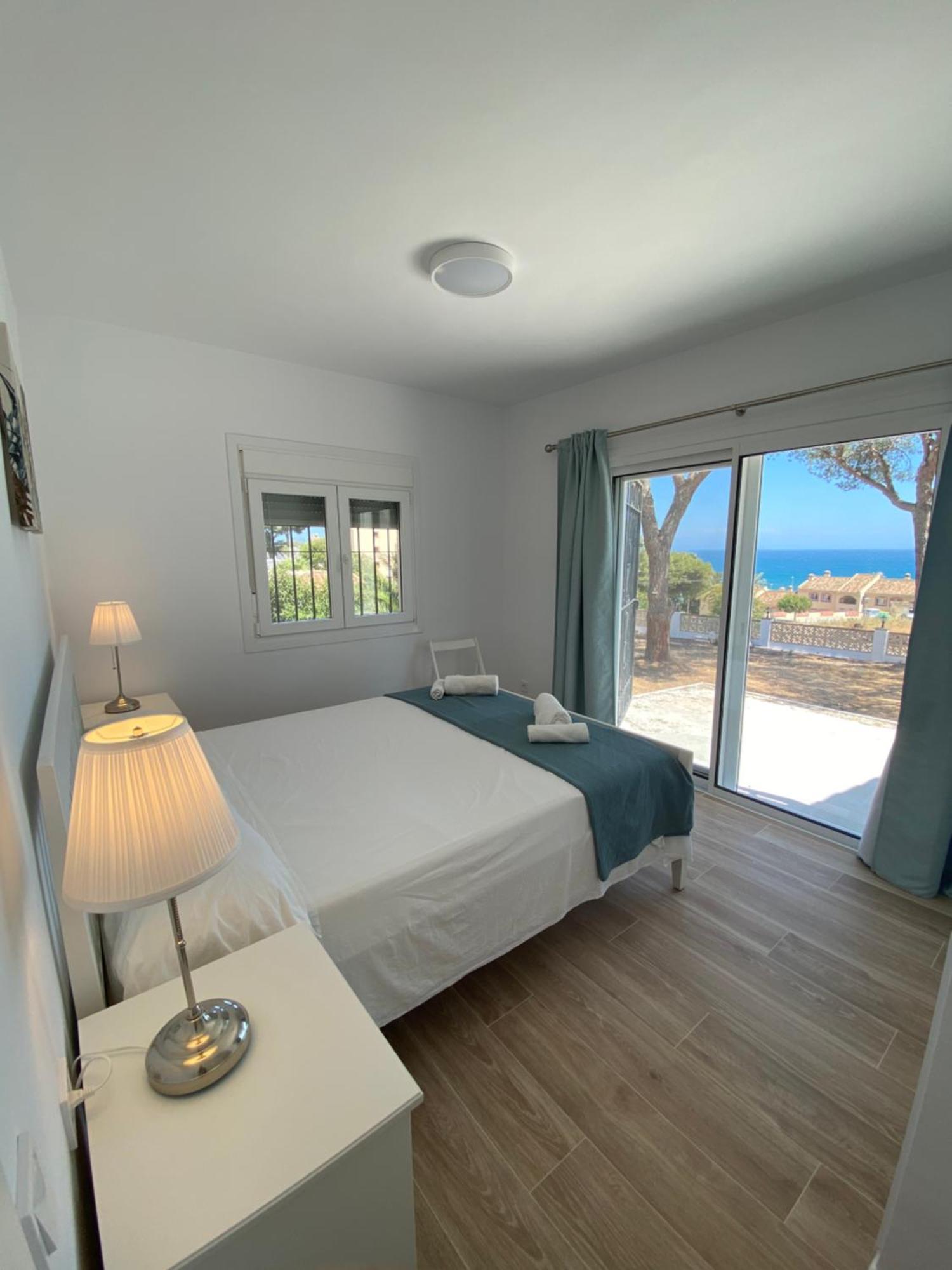 Independent Villa Beach House El Bosque La Cala De Mijas Εξωτερικό φωτογραφία