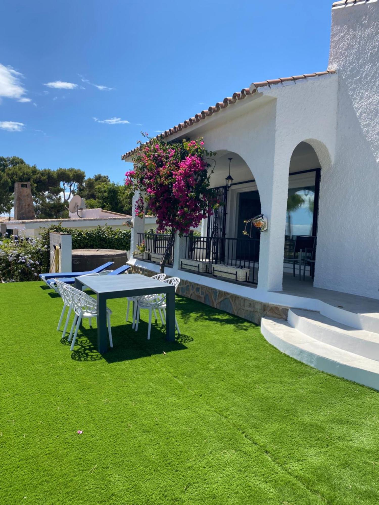 Independent Villa Beach House El Bosque La Cala De Mijas Εξωτερικό φωτογραφία